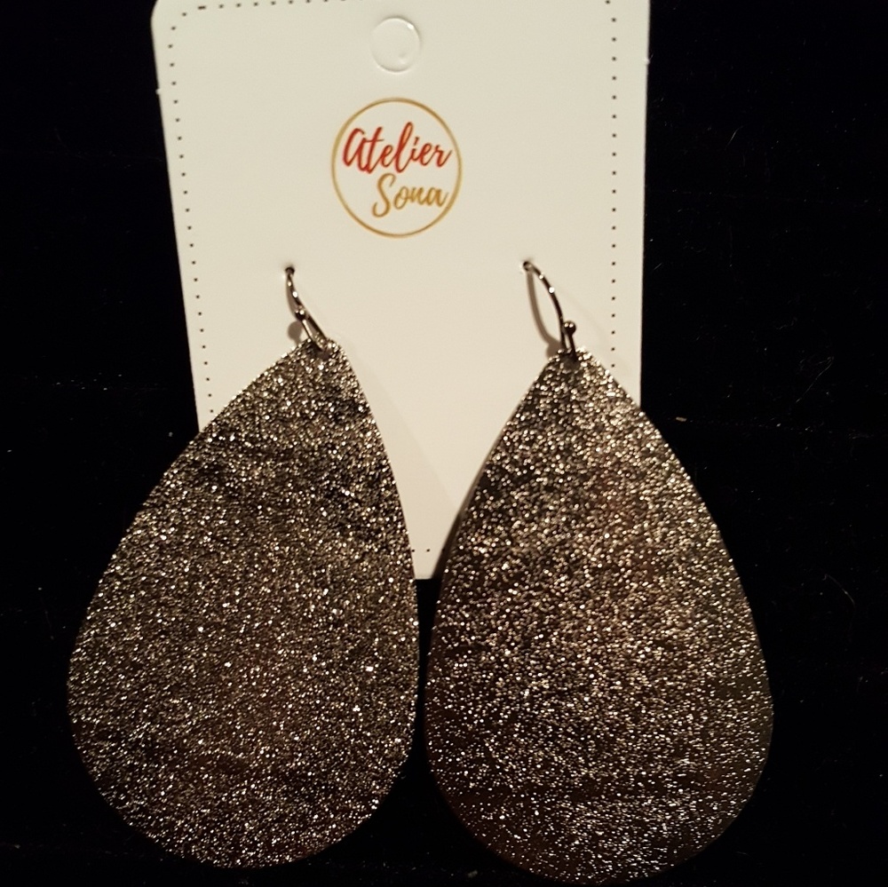 Gunmetal Gray Metallic Tear Drop Earrings